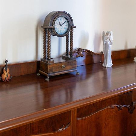 Era Of Elegance: 1928 Classic Dwelling 트리폴리스 외부 사진
